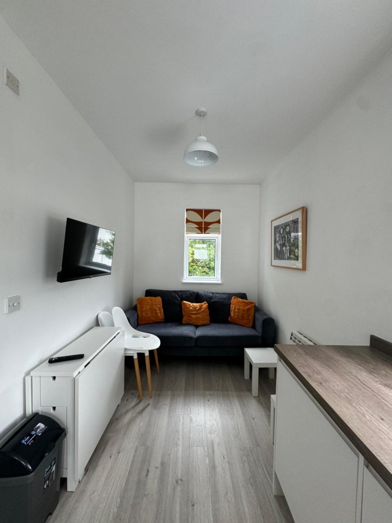 Armyn House Apartments, Your Coastal Escape In Фалмут Екстер'єр фото
